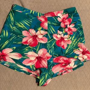 Show Me Your MuMu Shorts Floral
